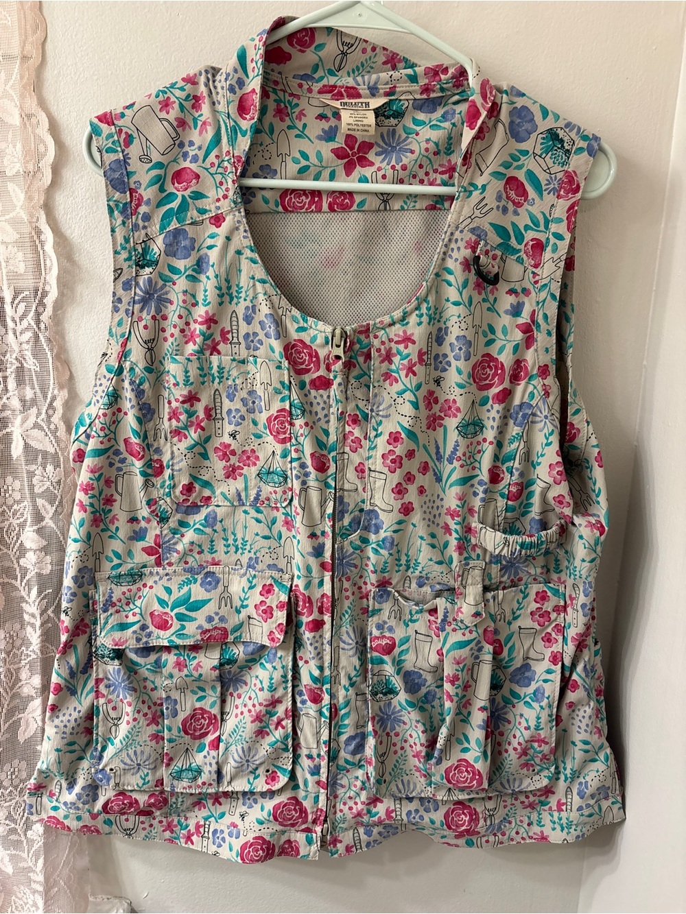 Duluth Trading Co Floral Utility Vest